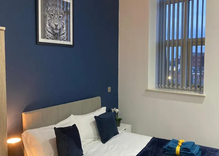 Central Doncaster 1Bed 1Bath Pent-Apartment