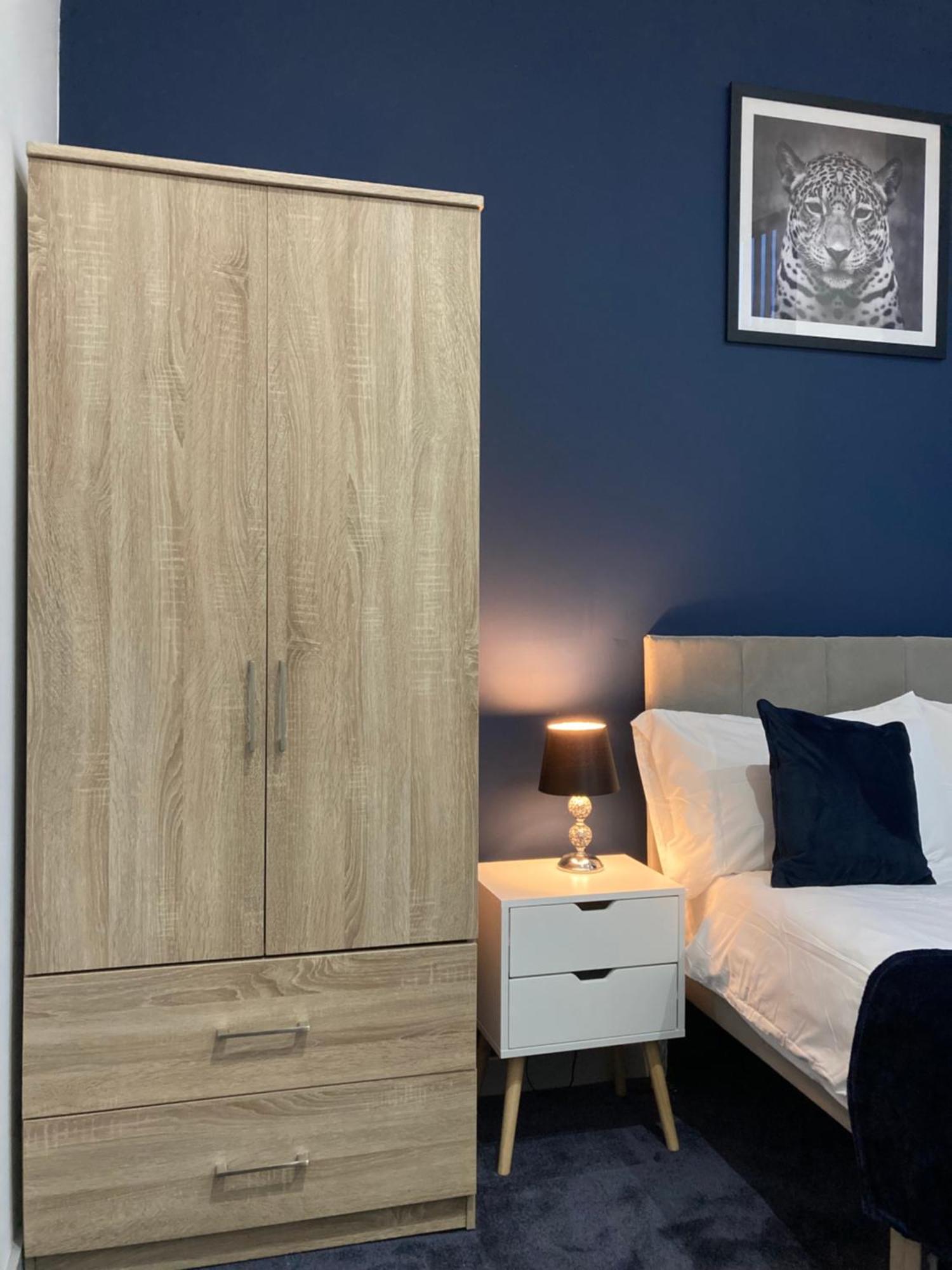 1bed 1bath Pent-apartment Apartment